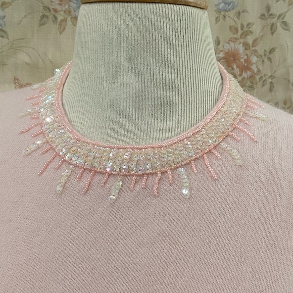Exquisite Pastel Pink Sparkly Sweater Set - Picture 3 of 12